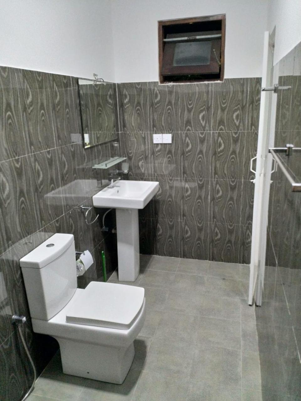 Hikkaduwa Family Inn Luaran gambar