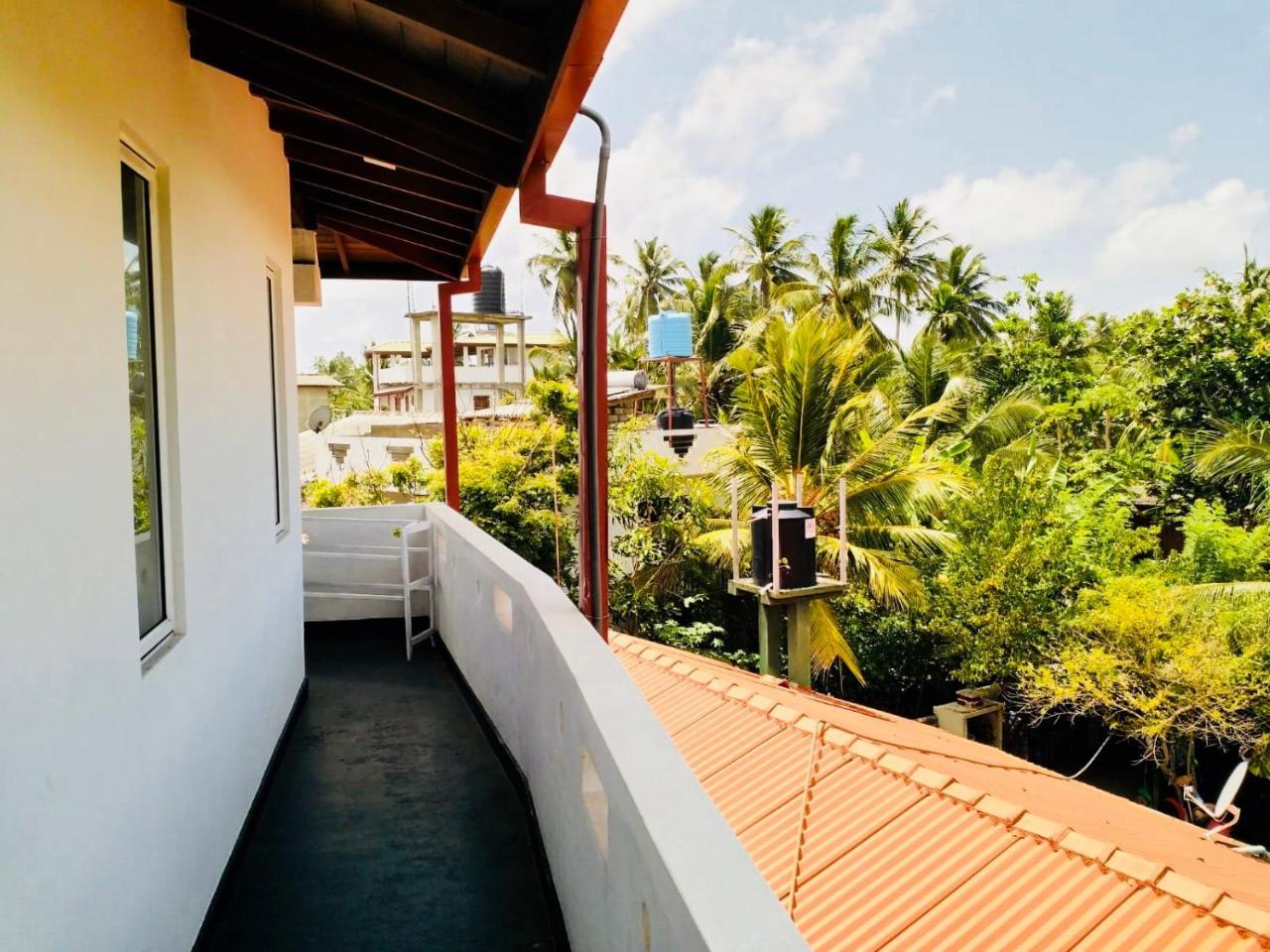 Hikkaduwa Family Inn Luaran gambar
